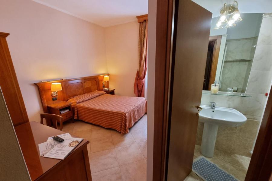 Hotel Acqui & Centro Benessere أكوي تيرمي المظهر الخارجي الصورة