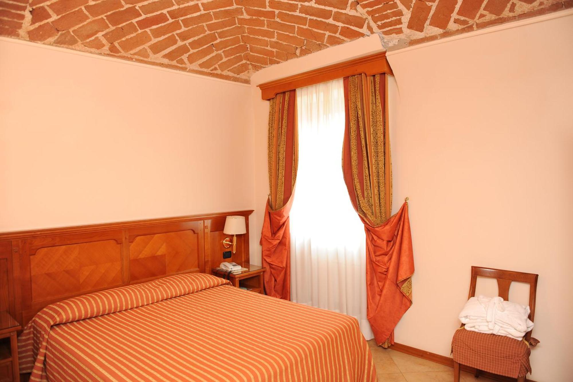 Hotel Acqui & Centro Benessere أكوي تيرمي المظهر الخارجي الصورة