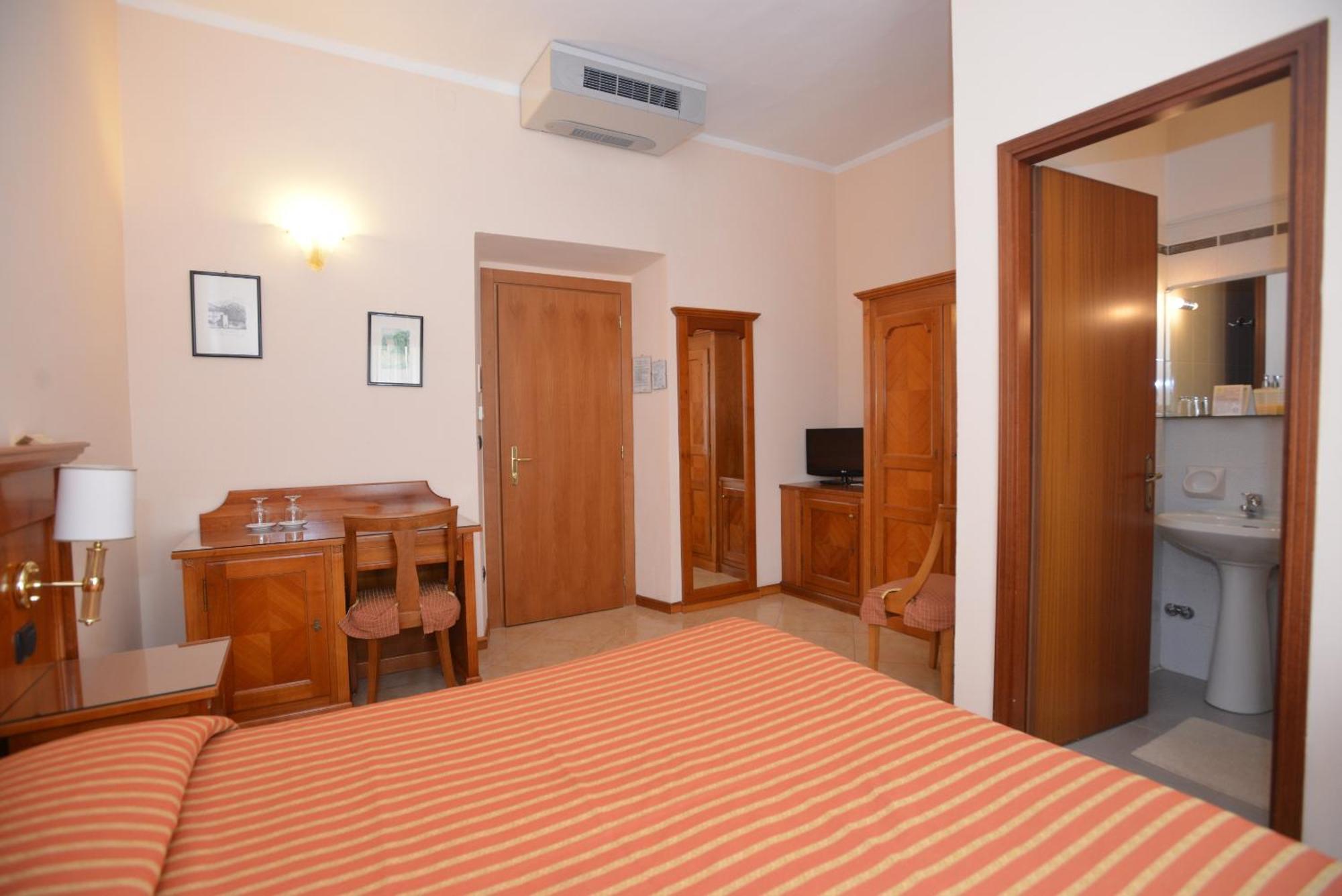 Hotel Acqui & Centro Benessere أكوي تيرمي الغرفة الصورة