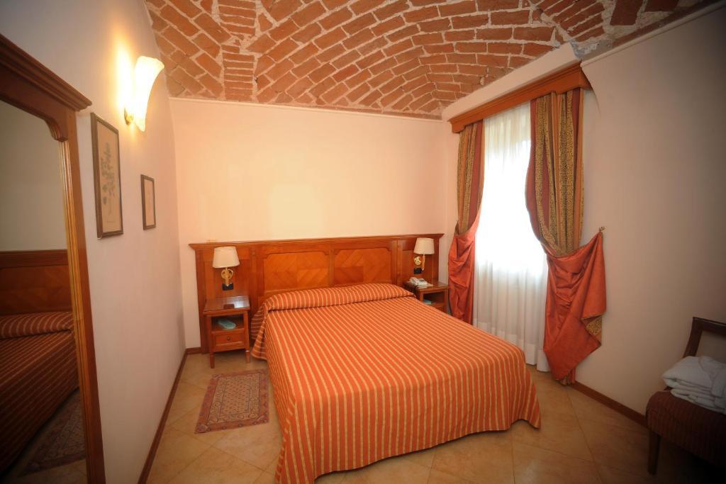 Hotel Acqui & Centro Benessere أكوي تيرمي الغرفة الصورة