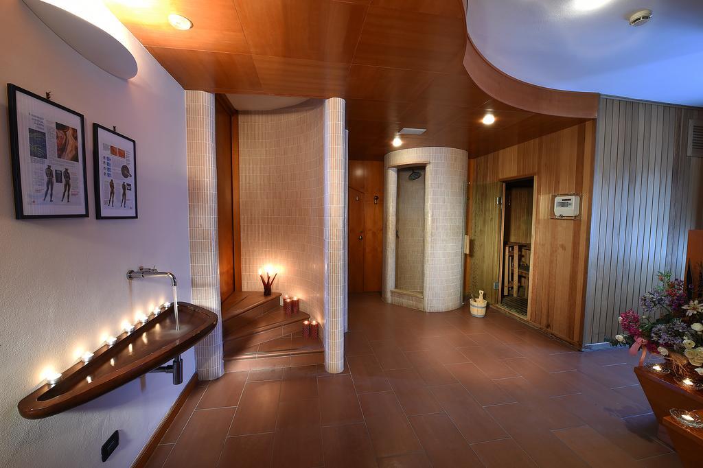 Hotel Acqui & Centro Benessere أكوي تيرمي المظهر الخارجي الصورة